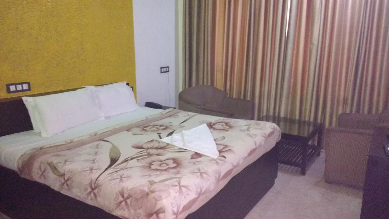 Sanjay Motels I Pvt Ltd Pura Raghunāth Exterior photo